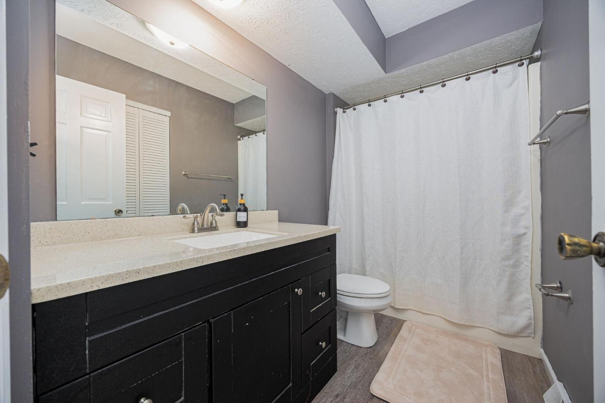 Holiday home Spacious Retreat Activities And Games Galore Columbus