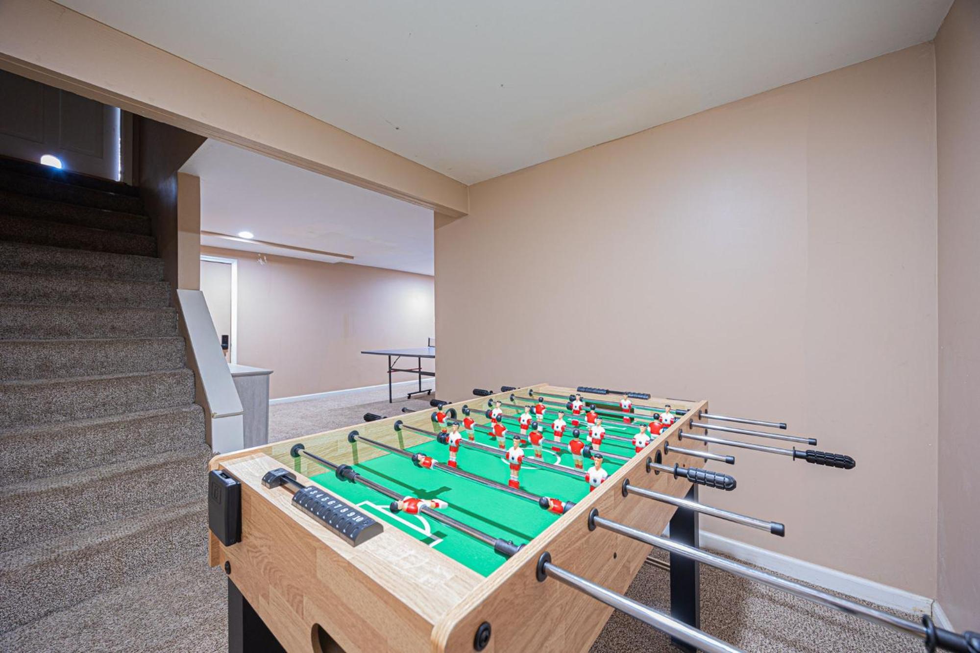 Spacious Retreat Activities And Games Galore * Columbus