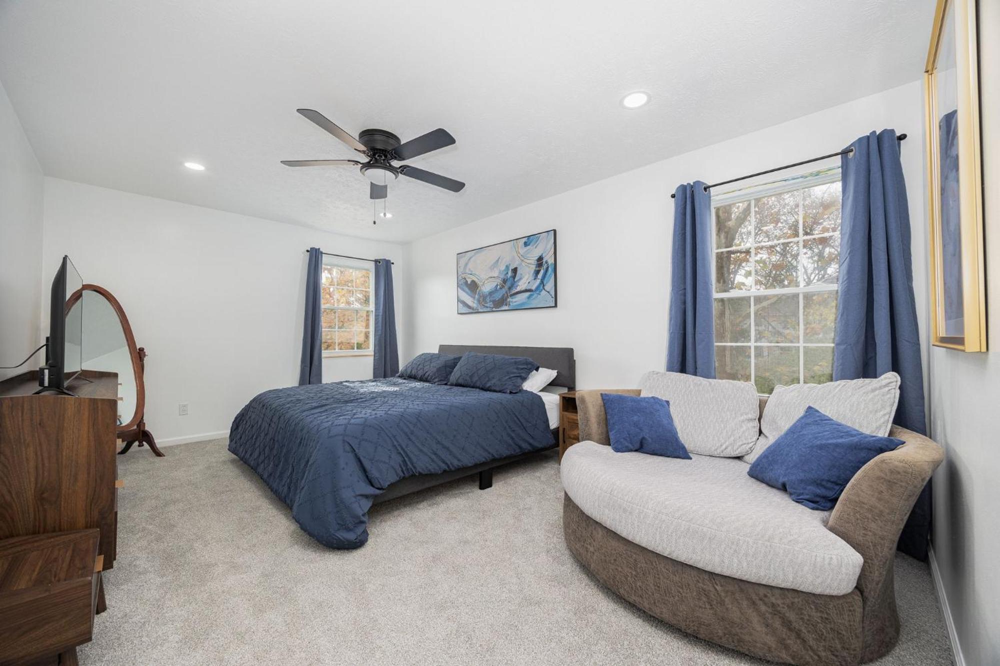 Spacious Retreat Activities And Games Galore Columbus